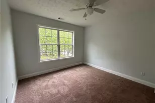 4069 Savannah Ridge Ct, Loganville, GA 30052 - Photo 7