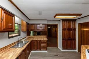 2017 S Deshon Rd, Lithonia, GA 30058 - Photo 11