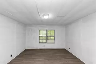 2017 S Deshon Rd, Lithonia, GA 30058 - Photo 15