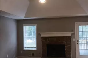 2775 Emerald Springs Dr, Lawrenceville, GA 30045 - Photo 11