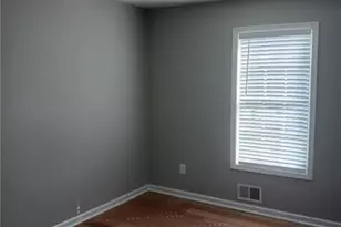 2775 Emerald Springs Dr, Lawrenceville, GA 30045 - Photo 9