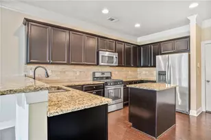 11686 Davenport Ln, Alpharetta, GA 30005 - Photo 9