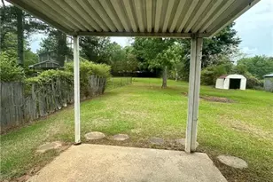 213 Peartree Ln, Riverdale, GA 30274 - Photo 13