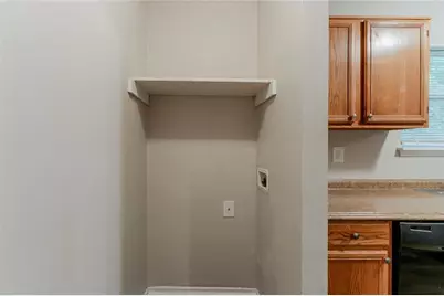 6114 Leverett Drive, Lithonia, GA 30038 - Photo 11