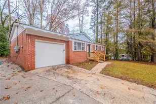 1410 Willow Dr, Riverdale, GA 30296 - Photo 3