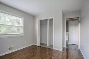 2475 Harvel Dr NW, Atlanta, GA 30318 - Photo 13