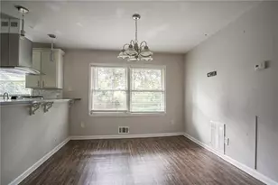 2475 Harvel Dr NW, Atlanta, GA 30318 - Photo 9