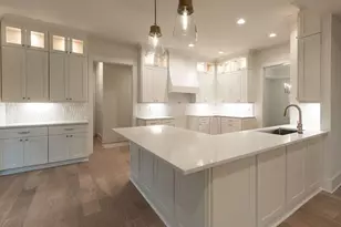 4955 Chamblee Dunwoody Rd, Dunwoody, GA 30338 - Photo 9