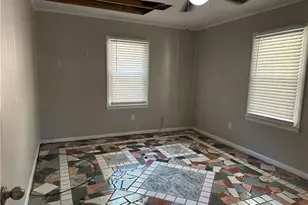 915 Lake Dr, Snellville, GA 30039 - Photo 3