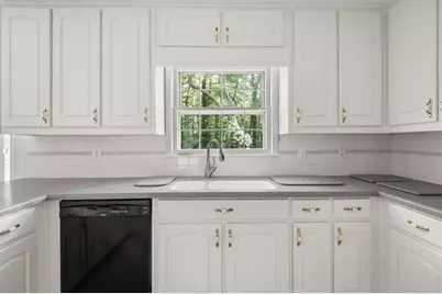 127 Roe Hampton Lane, Stone Mountain, GA 30087 - Photo 19