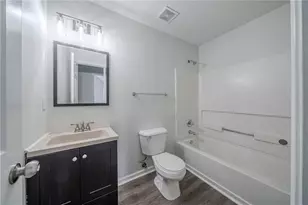 621 Lakewater View Dr, Stone Mountain, GA 30087 - Photo 15