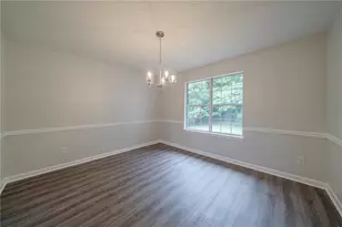 621 Lakewater View Dr, Stone Mountain, GA 30087 - Photo 7