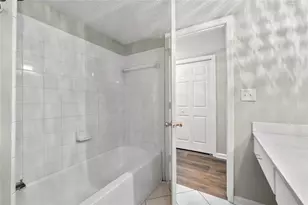 6851 Roswell Rd, Atlanta, GA 30328 - Photo 23