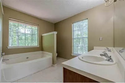 2563 Creek Terrace, Snellville, GA 30078 - Photo 15