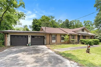 630 N Mulberry Street, Jackson, GA 30233 - Photo 1