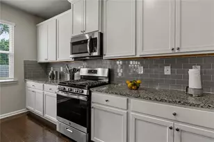 7207 Gladstone Cir, Stonecrest, GA 30038 - Photo 11