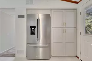 111 Robinhood Dr, Woodstock, GA 30188 - Photo 13