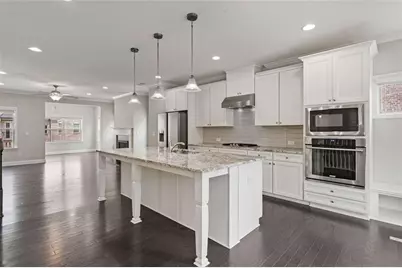 1463 Edgebrook Court NE #14, Atlanta, GA 30329 - Photo 7