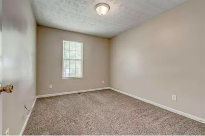 2289 Strathmoor Manor Drive, Lithonia, GA 30058 - Photo 9