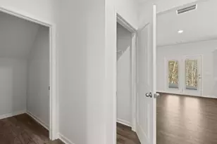 4043 Peregrine Wy, Gainesville, GA 30506 - Photo 9