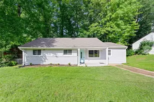 1735 Carter Cir, Atlanta, GA 30344 - Photo 3