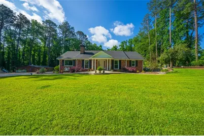 1382 Varner Road, Marietta, GA 30062 - Photo 9