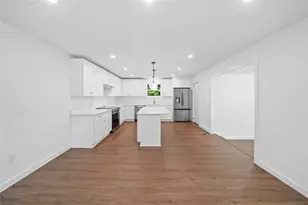 401 Cottonwood Dr, Woodstock, GA 30189 - Photo 13