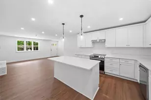 401 Cottonwood Dr, Woodstock, GA 30189 - Photo 11