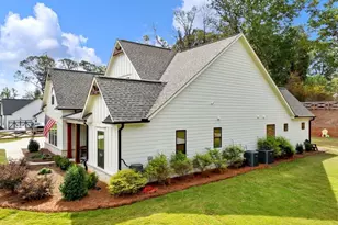 567 Storey Ln, Jefferson, GA 30549 - Photo 47