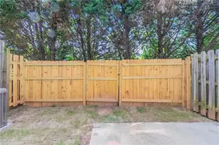 4217 High Park Ln, Atlanta, GA 30344 - Photo 25