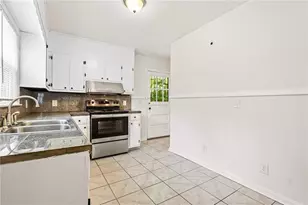 3211 Hollydale Dr SW, Atlanta, GA 30311 - Photo 13