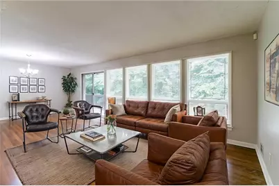 460 E Kildare Avenue NW, Atlanta, GA 30318 - Photo 9