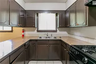 460 E Kildare Ave NW, Atlanta, GA 30318 - Photo 3