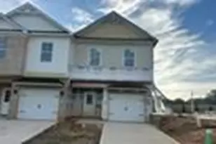 49 Creekside Cmns Dr, Hoschton, GA 30548 - Photo 1