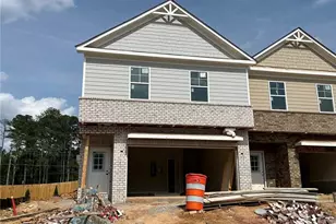 37 Creekside Cmns Dr, Hoschton, GA 30548 - Photo 1