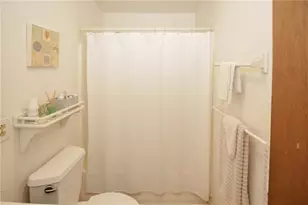 125 Pebble Beach Ct, Atlanta, GA 30349 - Photo 33