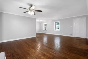 1724 Rhonda Ln, Stone Mountain, GA 30087 - Photo 5