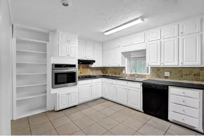 1724 Rhonda Lane, Stone Mountain, GA 30087 - Photo 17