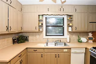 5243 Cloud St, Stone Mountain, GA 30083 - Photo 11