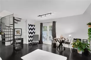 1137 Parkside Club Dr, Lawrenceville, GA 30044 - Photo 3