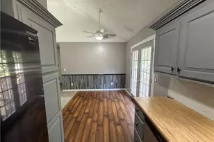 135 Woodcrest Dr, Covington, GA 30016 - Photo 15