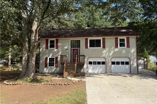 135 Woodcrest Dr, Covington, GA 30016 - Photo 1