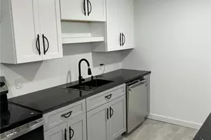 69 N Hearn Rd, Ellenwood, GA 30294 - Photo 7