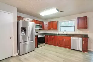 5577 Whittondale Rd, Lithonia, GA 30058 - Photo 9