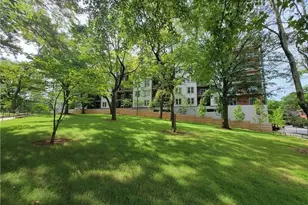 525 Parkway Dr NE, Atlanta, GA 30308 - Photo 11