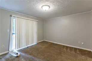 1105 Buckhurst Dr, Atlanta, GA 30349 - Photo 15