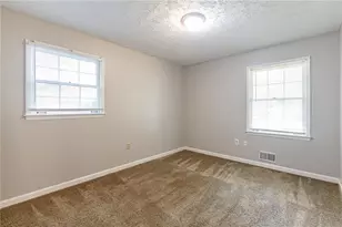 1105 Buckhurst Dr, Atlanta, GA 30349 - Photo 21