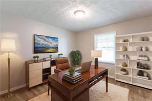 1105 Buckhurst Dr, Atlanta, GA 30349 - Photo 5