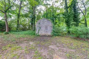2047 Cliffton Terrace, Snellville, GA 30039 - Photo 29