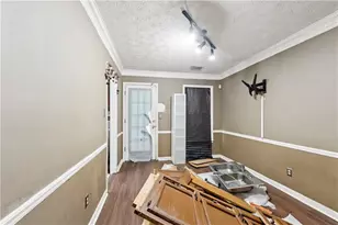 573 Hambrick Square, Stone Mountain, GA 30083 - Photo 5